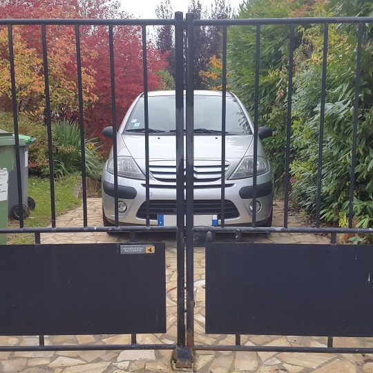 http://www.articris.fr/wp-content/uploads/2015/11/03_portail-540x540.jpg